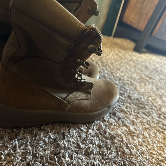 Combat boots - Picture 2 of 4